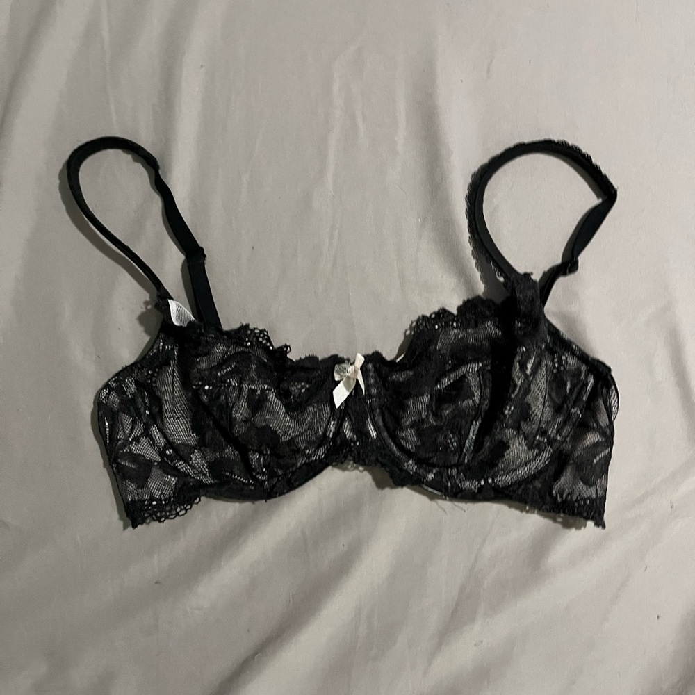 34C Victoria secret lace bra